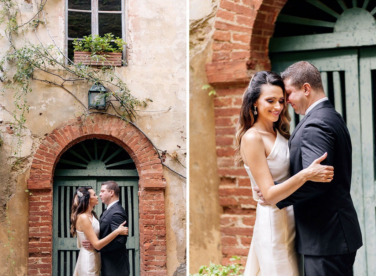 Couple's love in Borgo Lucignanello Bandini